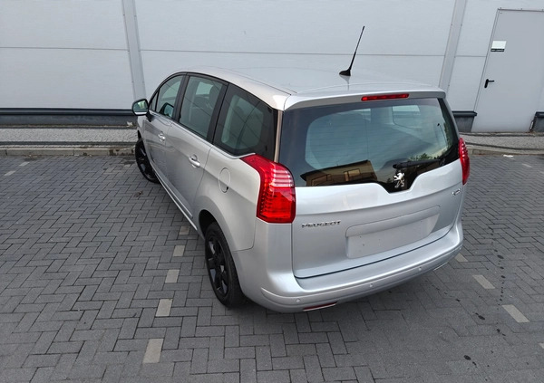 Peugeot 5008 cena 18900 przebieg: 217300, rok produkcji 2011 z Ustka małe 562